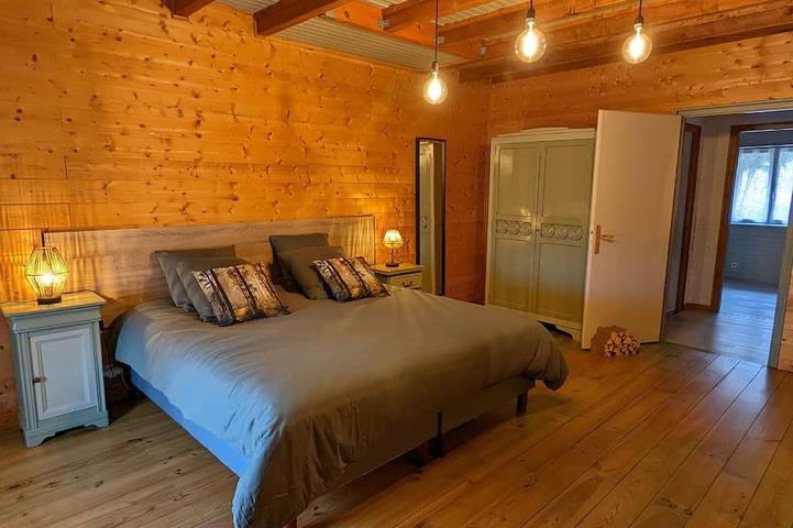 Gîte pour 4 personnes, avec jardin à Saint-Bresson - 2