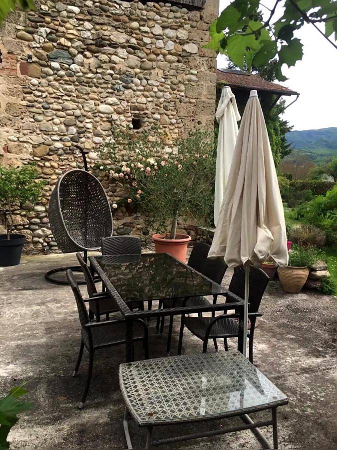 Appartement de vacances pour 2 personnes, avec terrasse ainsi que piscine et jardin