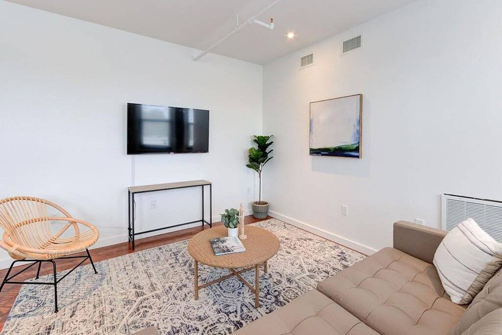 Ganze Wohnung, Spacious Downtown Apt: Beale St, Eats & Fun Nearby in Memphis, Tennessee