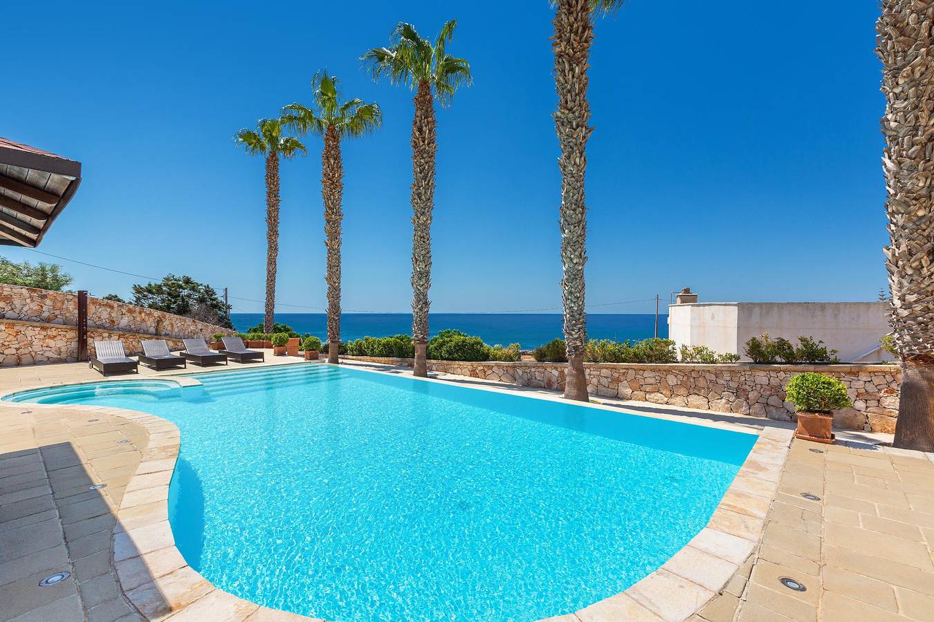 Gästehaus für 8 Personen mit Pool in Patù, Golf von Tarent