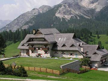 Hotel für 4 Personen in Prags, Naturpark Fanes-Sennes-Prags, Bild 1
