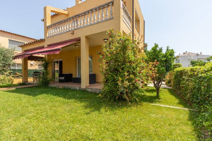 Location de vacances pour 8 personnes, avec vue ainsi que terrasse et jardin, animaux acceptés dans San Pedro Pescador - 3