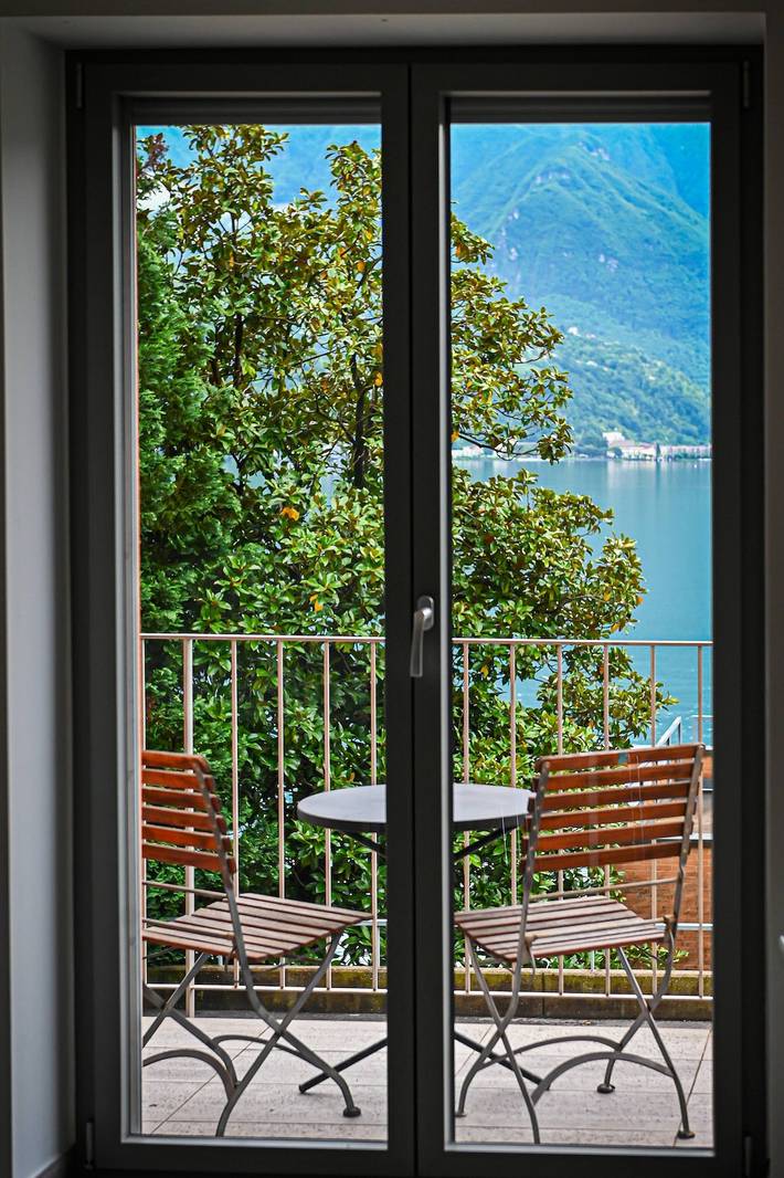 Ferienwohnung für 2 Personen, mit Seeblick und Balkon/Terrasse sowie Ausblick, mit Haustier