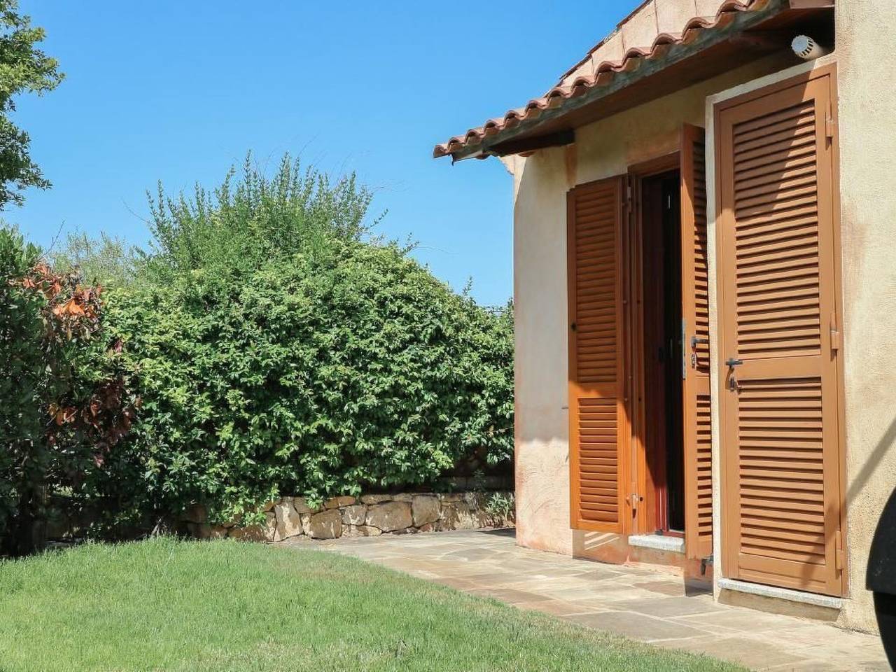 Haus in Budoni mit Schwimmbad und Privatparkplatz in Porto Ainu, Baia Sant'Anna