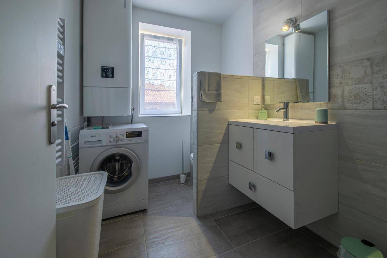 Appartement entier, T2 3 étoiles de charme 40 m2 centre ville Dax in Dax, Région de Dax