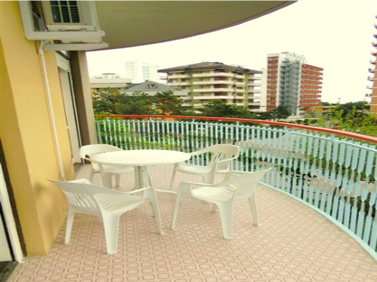 Ganze Wohnung, Komfortable Wohnung in Strandnähe mit Pool in Lignano Sabbiadoro, Udine Provinz