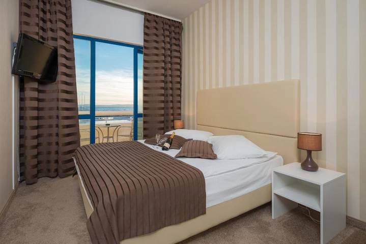 Hôtel pour 2 personnes, avec terrasse ainsi que vue et jardin à Split