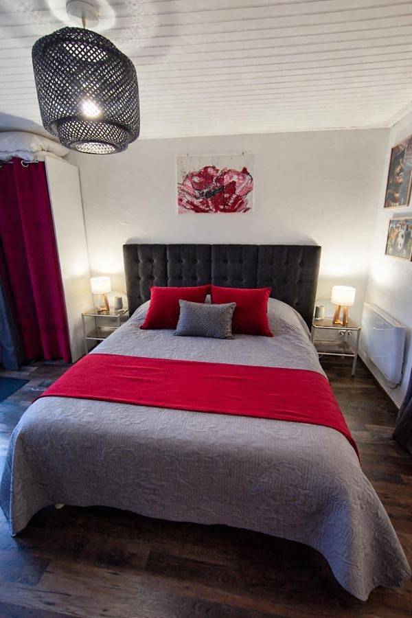 Gîte pour 2 personnes, avec vue et terrasse à Saint-Romain-sur-Cher