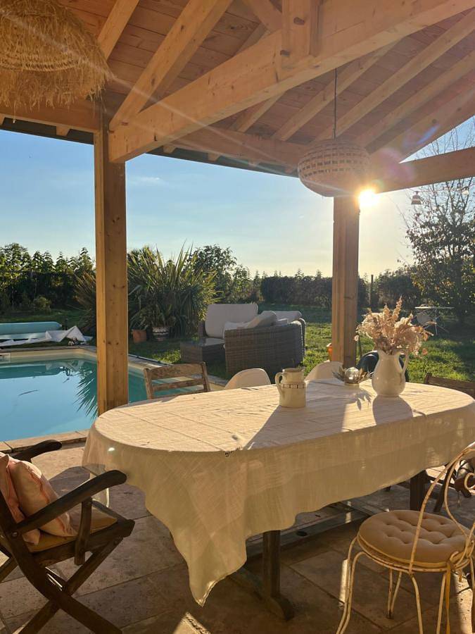 Maison de campagne pour 2 personnes, avec terrasse et jardin ainsi que piscine et vue à Saint-Caprais-de-Bordeaux - 2