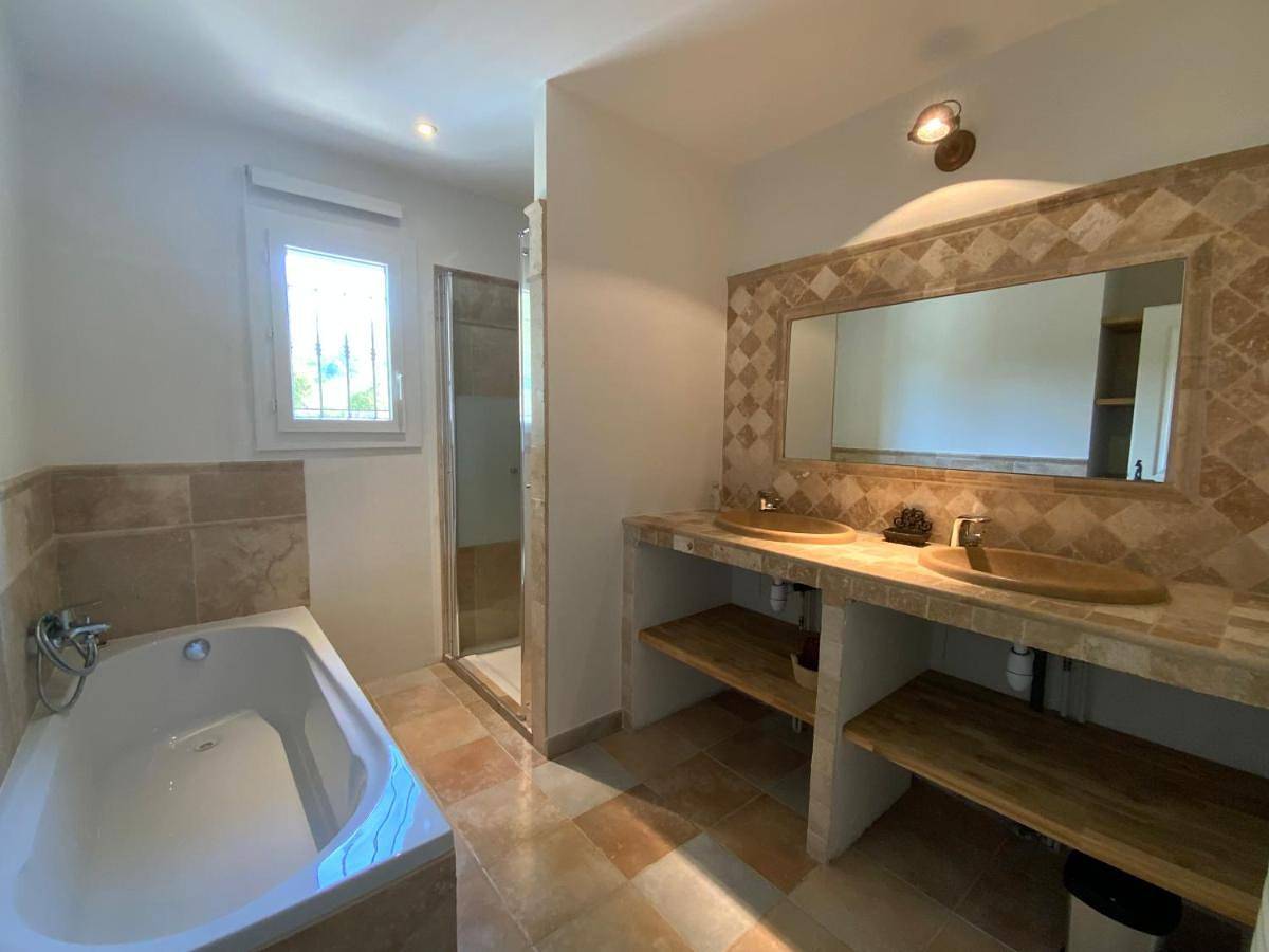 Double Room in Tourtour, Région de Draguignan