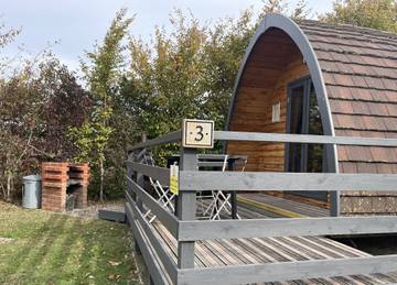 Glamping for 4 People in St Osyth, Essex, Photo 1