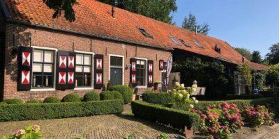 Chalet voor 4 personen, met balkon/terras en terras in Oostkapelle
