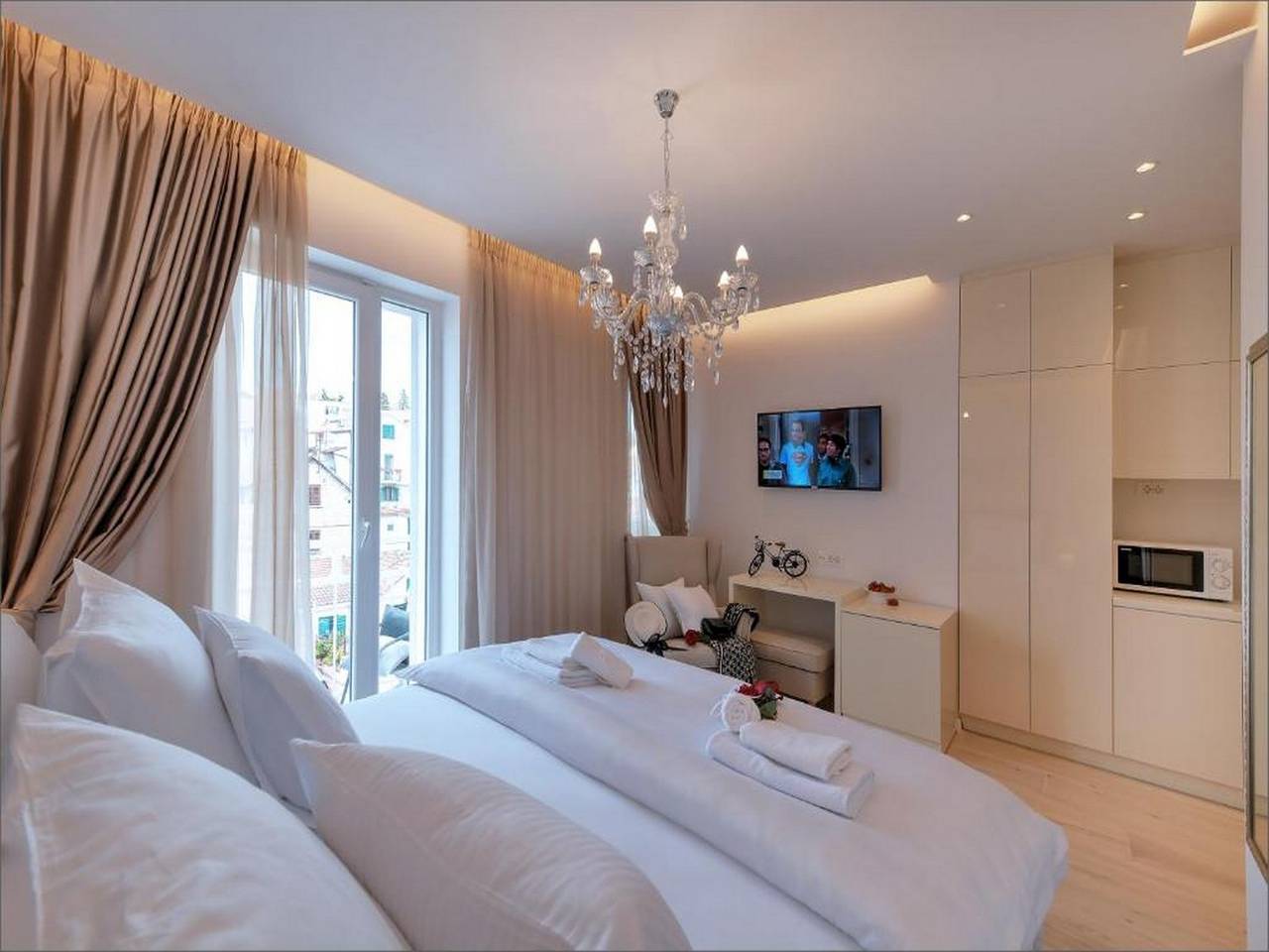 Entire apartment, Via Porto Rooms - Deluxe Double Room with Double Bed and Balcony in Split, Split-Dalmatia