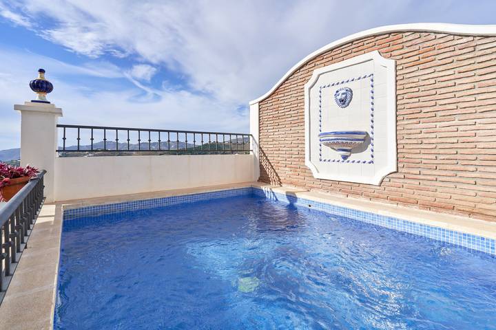 Entire apartment, Holiday Apartment "Private Swimming Pool" with Mountain View, Private Pool & Wi-Fi in Frigiliana Road, Frigiliana