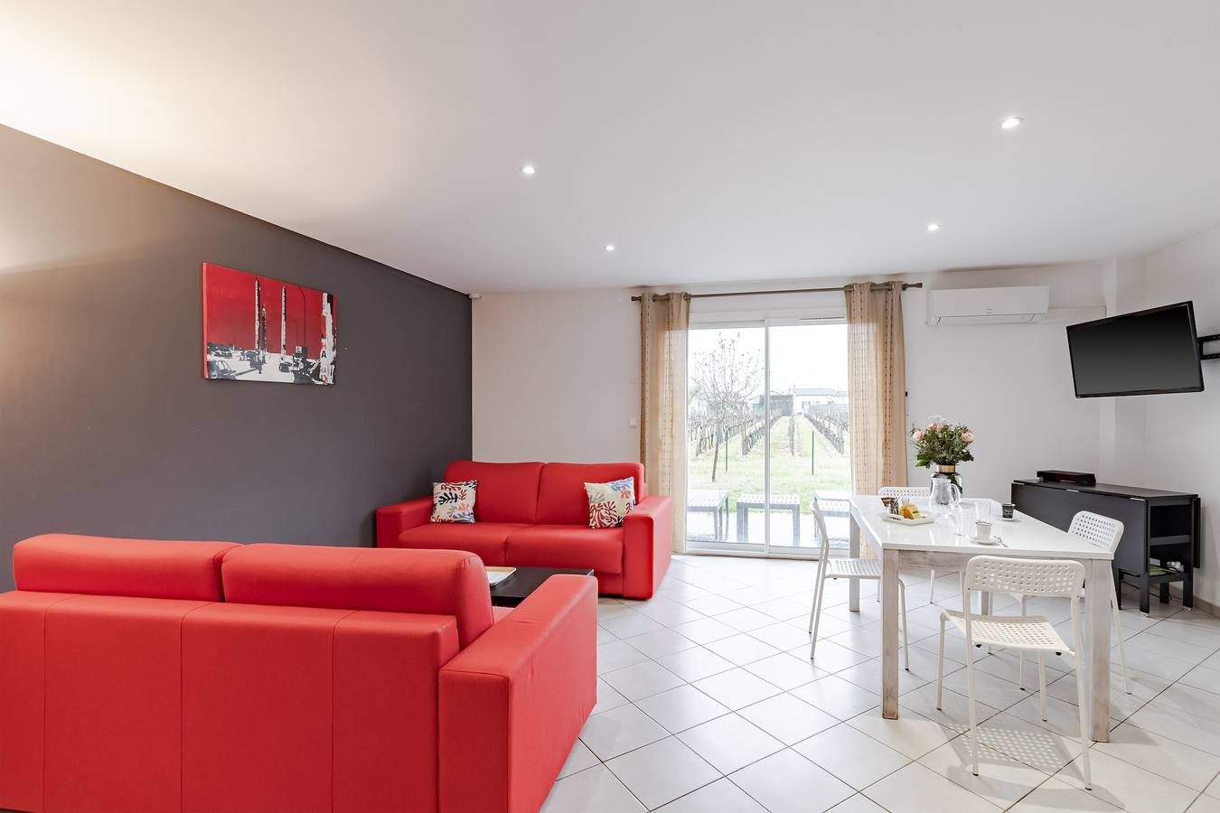 Casa de vacaciones 'Villa 1-2 Pers- Libourne' con terraza privada, Wi-Fi y aire acondicionado in Libourne, Región de Libourne