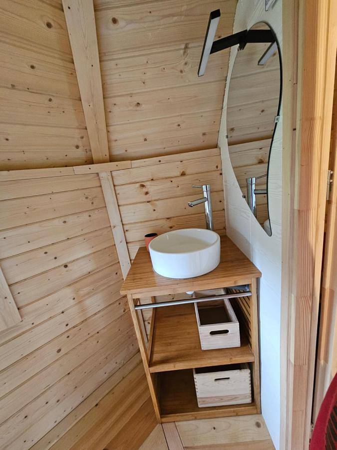 Camping pour 5 personnes, avec vue et terrasse dans la Sarthe - 2