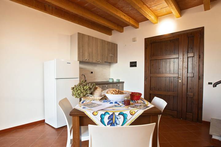Hel lägenhet, Holiday Home 'Paese Albergo - Arconides' with Sea View, Balcony and Wi-Fi in Motta d'Affermo, Monti Nebrodi