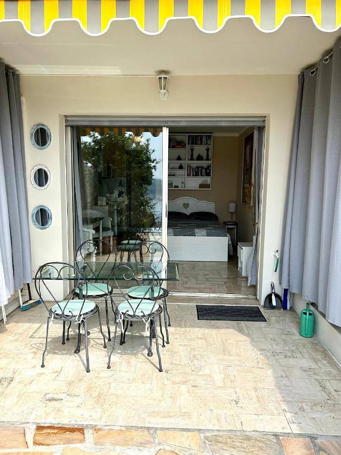 Gîte pour 2 personnes, avec vue ainsi que piscine et jardin dans Cap Ferrat - 4