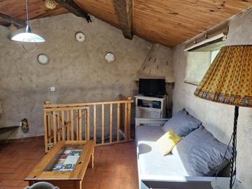 Cottage for 4 People in Simiane-la-Rotonde, Forcalquier region, Photo 3