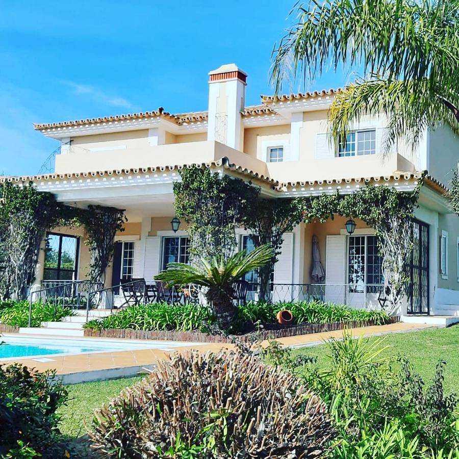 Villa Crisaflor in Moncarapacho, Ria Formosa