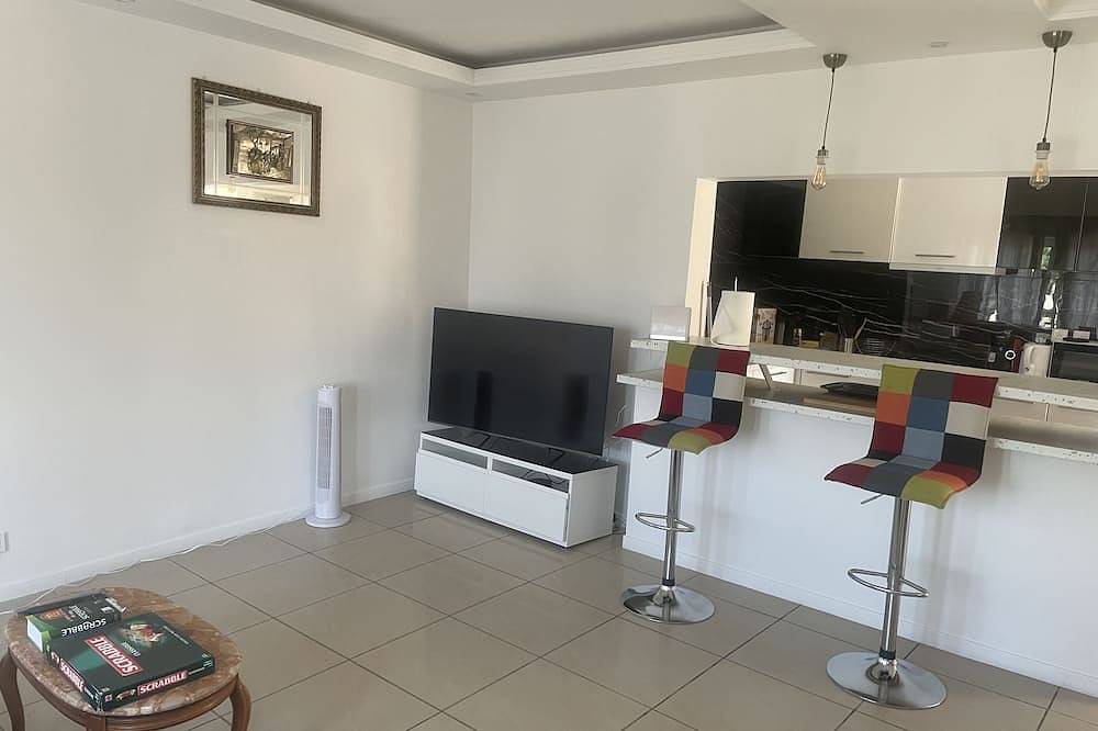 Apartamento entero, Spacieux 3 Pièces Près de Roissy Cdg, Parc Astérix et Paris in Le Thillay, Valle del Oise