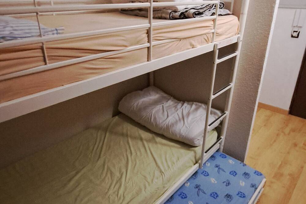 Geheel appartement, Comfortable T2 with balcony and parking in Jausiers in Jausiers, Nationaal park Mercantour