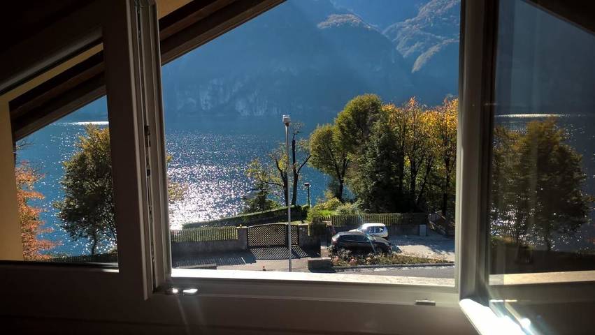 Ferienhaus für 3 Personen, mit Terrasse und Seeblick sowie Ausblick
