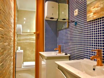 Ferienwohnung für 12 Personen in Chiado, Lissabon, Bild 2