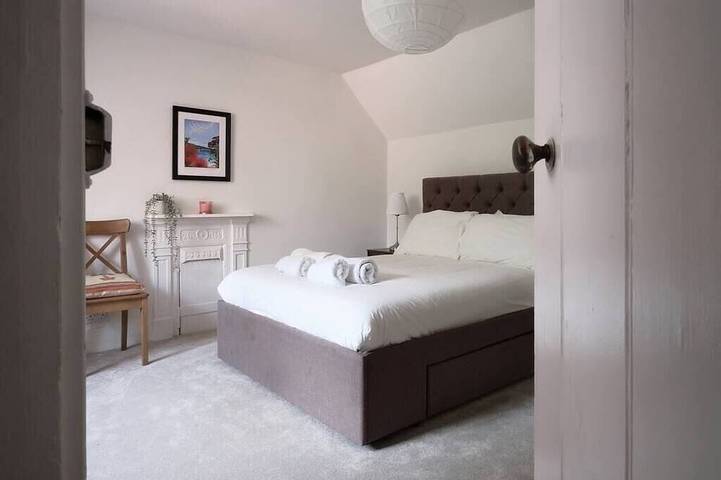 Appartement entier, Fantastic 2Bd Victorian Apt - 4 adults and 1 child in Lewes (UK), Sussex Est