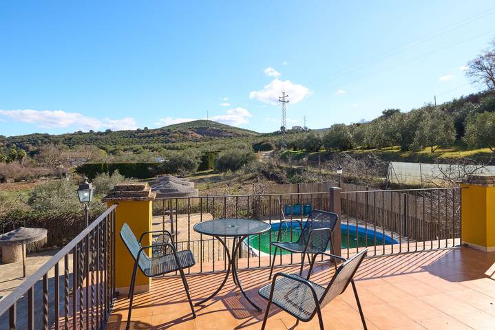 Casa rural para 11 personas, con balcón y jardín en Sierras Subbéticas - 2
