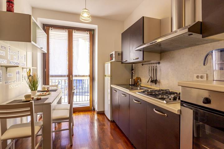Appartamento intero, Grazioso bilocale con 2 balconi! Como San Giovanni in Como, Lago di Como