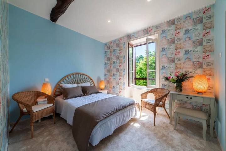 Hôtel pour 2 personnes, avec Jacuzzi et Terrasse ainsi que Jardin et Sauna dans Relevant