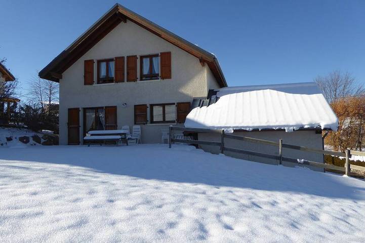 Gîte pour 10 personnes, avec jardin, animaux acceptés à Villard-de-Lans