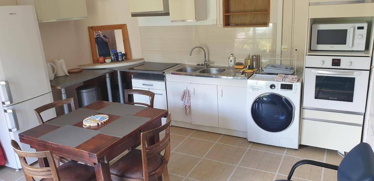 Appartement entier, Appartement dans Villa avec Jardin proche Rer B, Wifi, Canalplus, Prime, Fire Tv in Saint-Rémy-lès-Chevreuse, Parc naturel régional de la Haute Vallée de Chevreuse