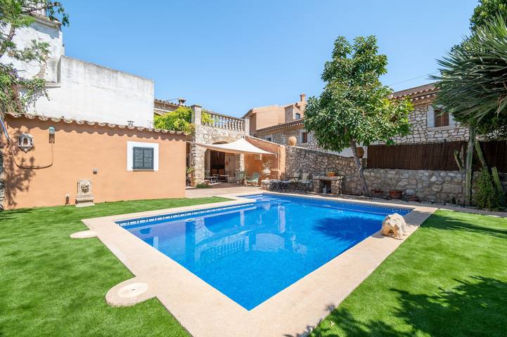 Casa de férias 'Ca'n Blanch' com piscina privada, terraço e Wi-Fi in Biniamar, Selva (Espanha)
