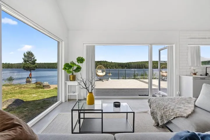 Villa für 8 Personen, mit Ausblick und Terrasse sowie Sauna - 1