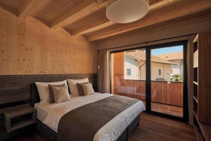1-Bedroom Chalet with Panoramic Views – Adults Only in Terlano, Alpi Sarentine