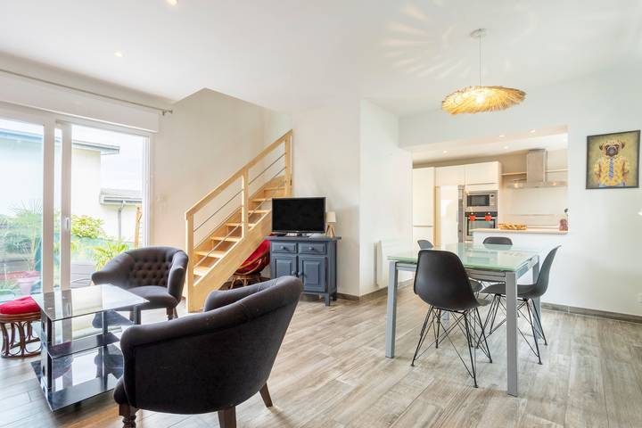 Maison de vacances pour 6 personnes, avec Balcon ainsi que Jardin et Vue sur le lac