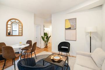 Vacation Rental for 5 Guests in Manhattan, New York City, Picture 4