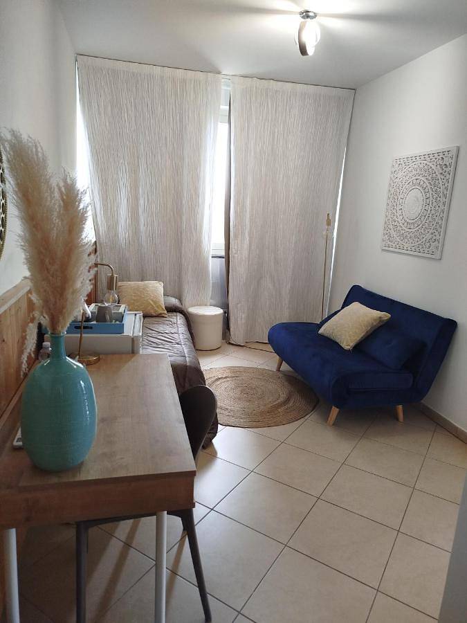 Location de vacances pour 3 personnes, avec terrasse et vue à San Leone - 2