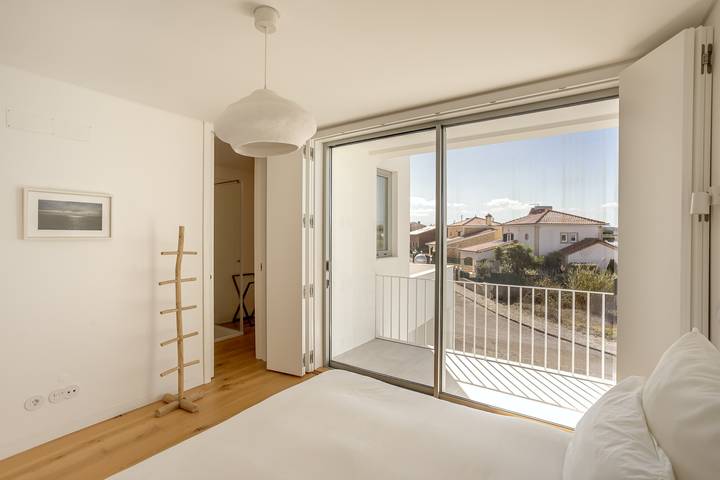 Ericeira Modern & Bright With Pool in Encarnação, Lissabon Distrikt