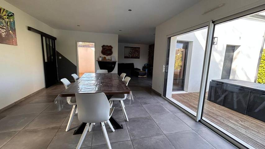 Location de vacances pour 6 personnes, avec Terrasse ainsi que Jardin et Piscine à Saint-Sauveur-d'Aunis - 2