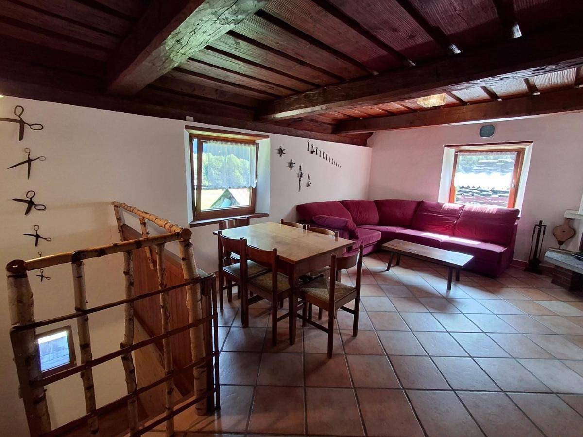 Three-Bedroom House in Niva (Vallemaggia), Campo