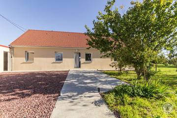Gîte pour 6 personnes, avec jardin et terrasse à Vesly