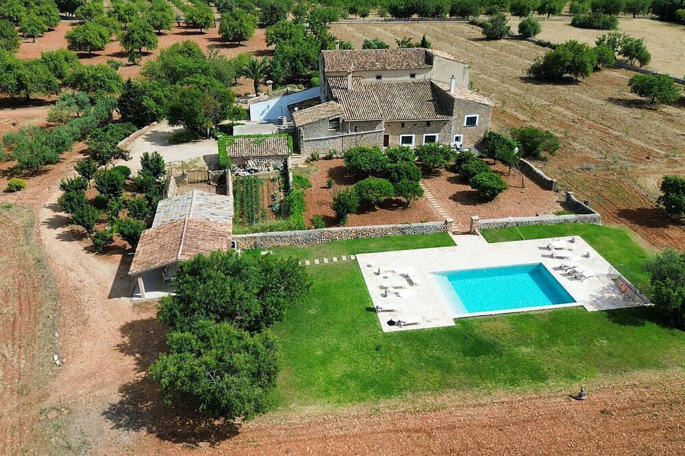 Villa Son Guinyol con fabulosas vistas a la montaña junto a Alaró in Alaró, Interior de Mallorca