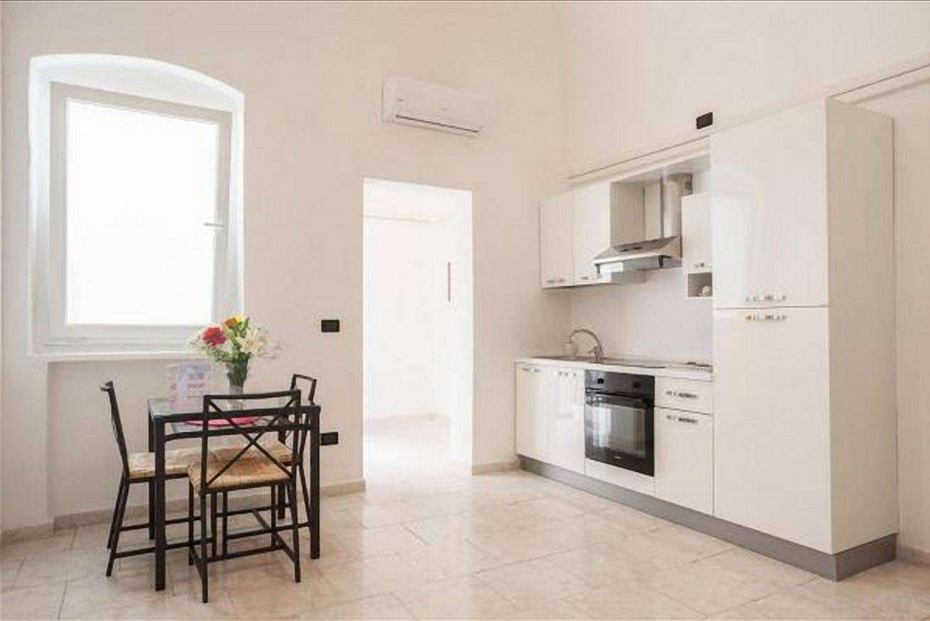 Ganze Wohnung, Ferienwohnung für 4 Personen mit Balkon/Terrasse in Bari, Bari Provinz