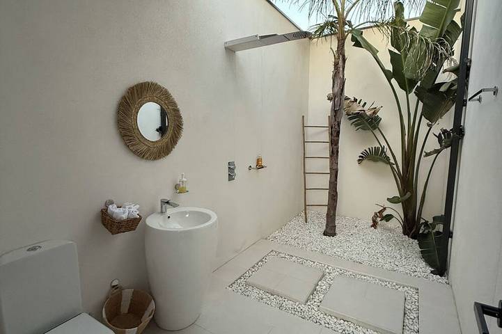 Location de vacances pour 11 personnes, avec piscine et jacuzzi à Thézan-lès-Béziers - 3