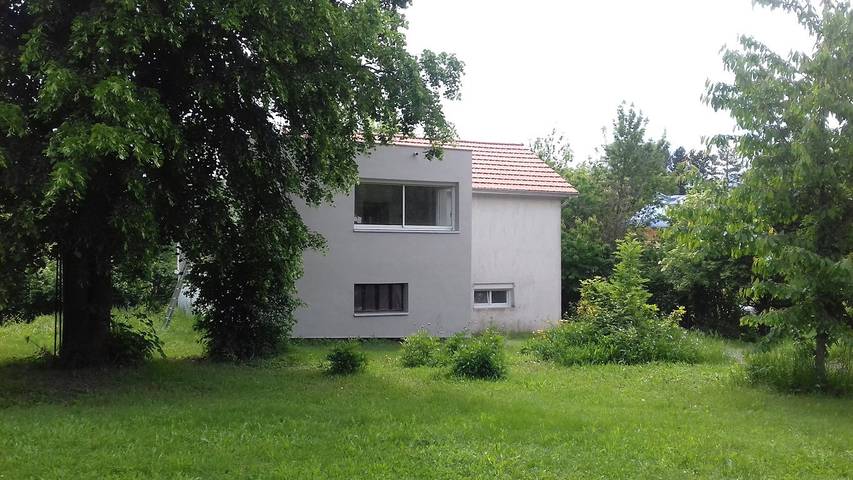 Gîte pour 4 personnes, avec balcon et jardin