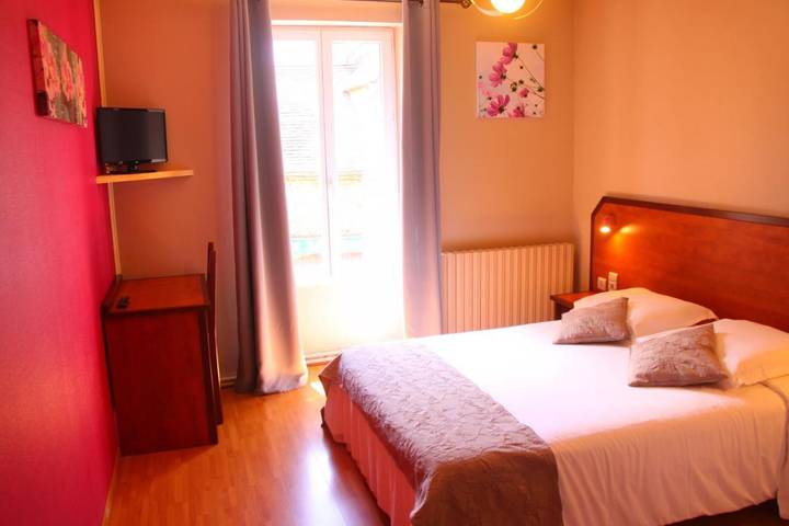 Hôtel pour 2 personnes à Cénac-et-Saint-Julien - 2