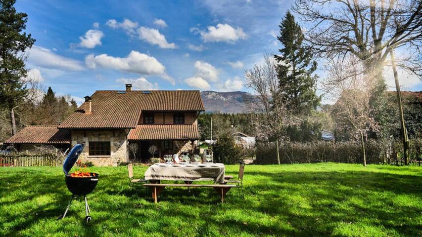 Ferienwohnung für 9 Personen, mit Garten - 1